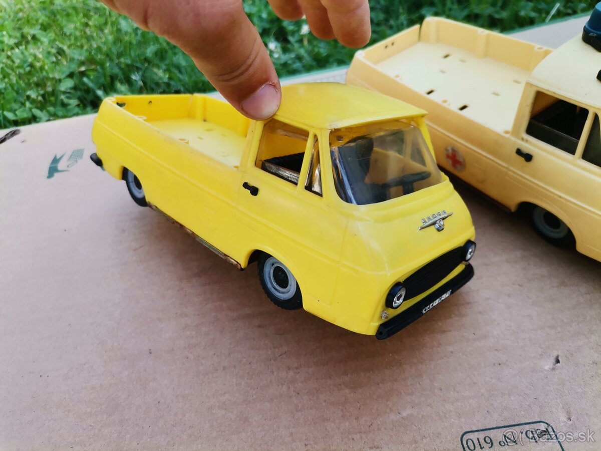 Starožitné autá Škoda 1203 - 2