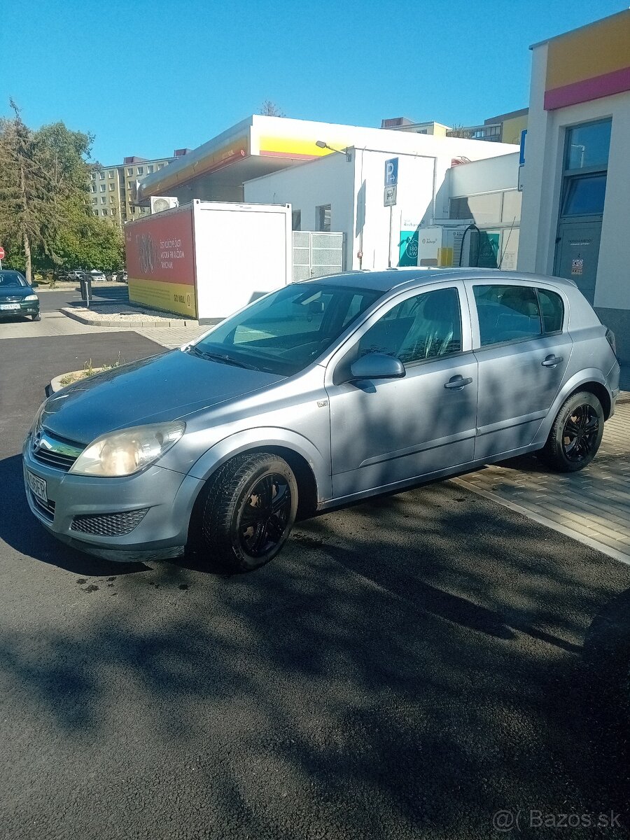 Opel Astra 1.3 CDTI - 2