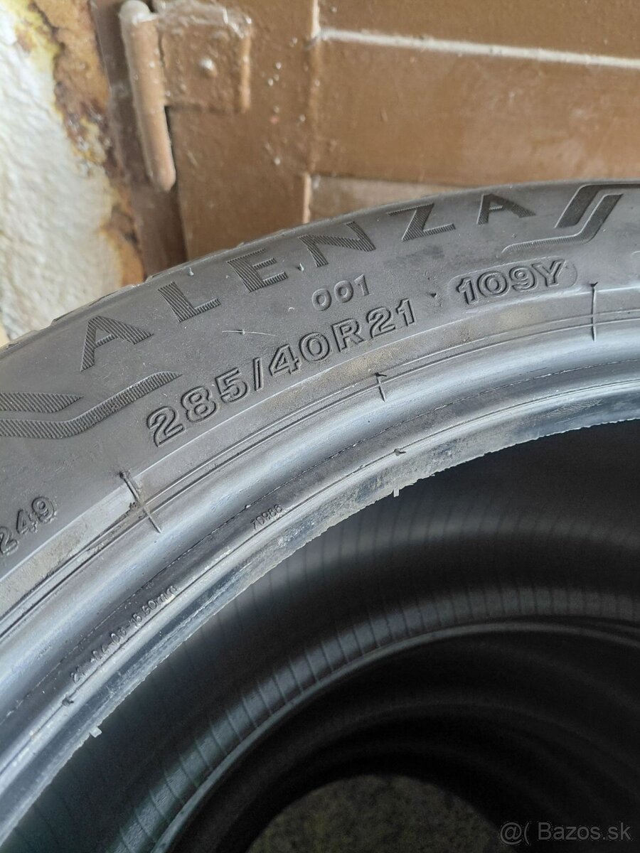 Bridgestone 285/40 R21 - 2