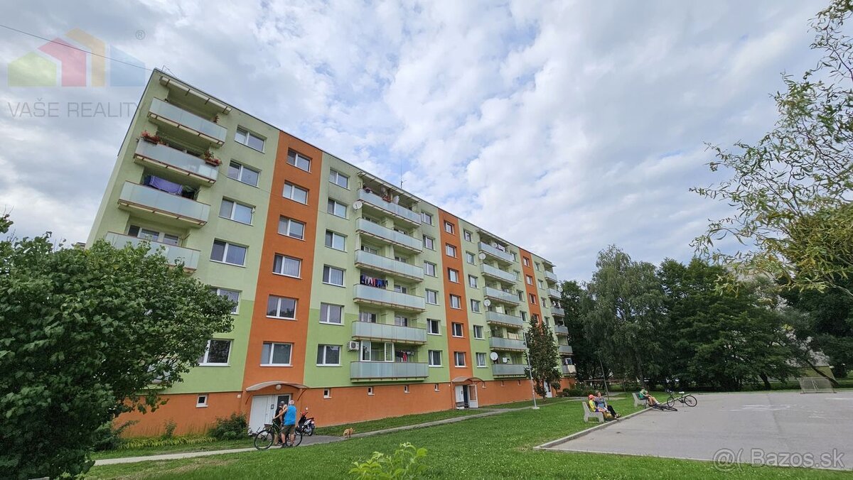 NA PREDAJ 4-IZBOVÝ BYT-Považská Bystrica - 2