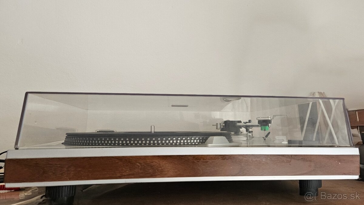 Gramofón SANYO TP 1010 - 2