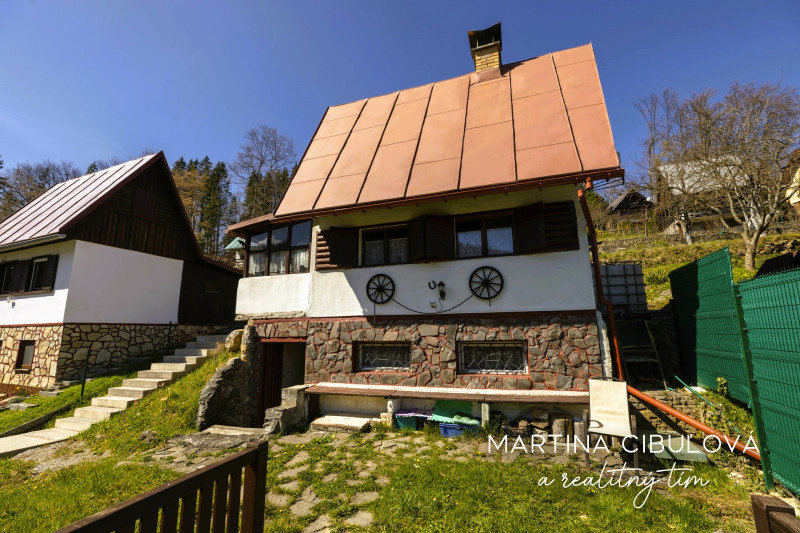 Murovaná chata s pozemkom je na predaj Tajov / Králiky - 2