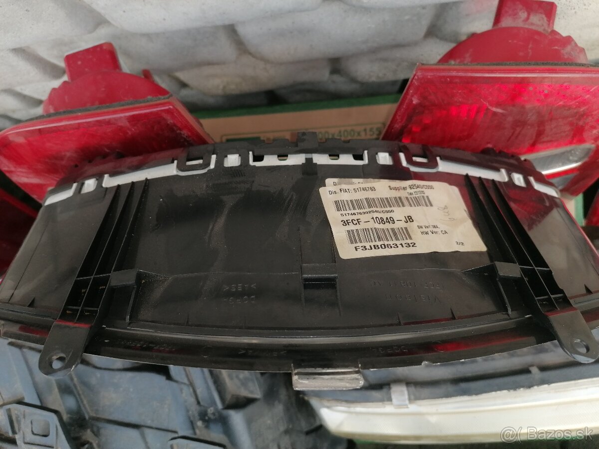 Prístrojová Doska Ford C-Max R. V. 2003. Cena 35.€ - 2