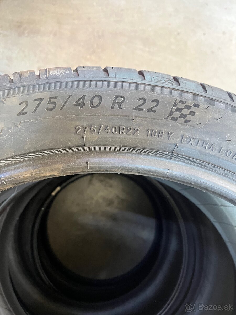 Pirelli P Zero 275/40 R22 - 2