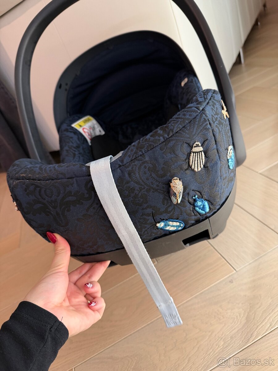 Cybex autosedačka Jewels - 2