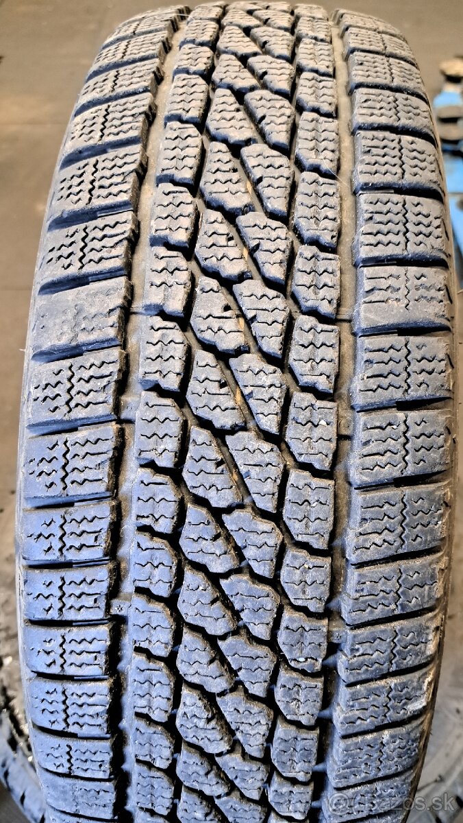 zimne 205/65/16C - 2