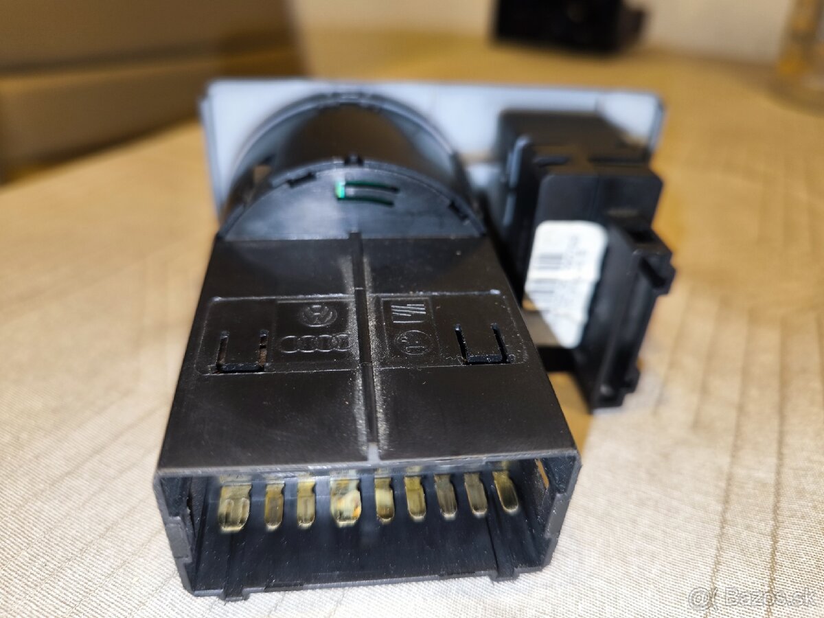 Spínač predných svetiel Škoda Fabia 1 - 2