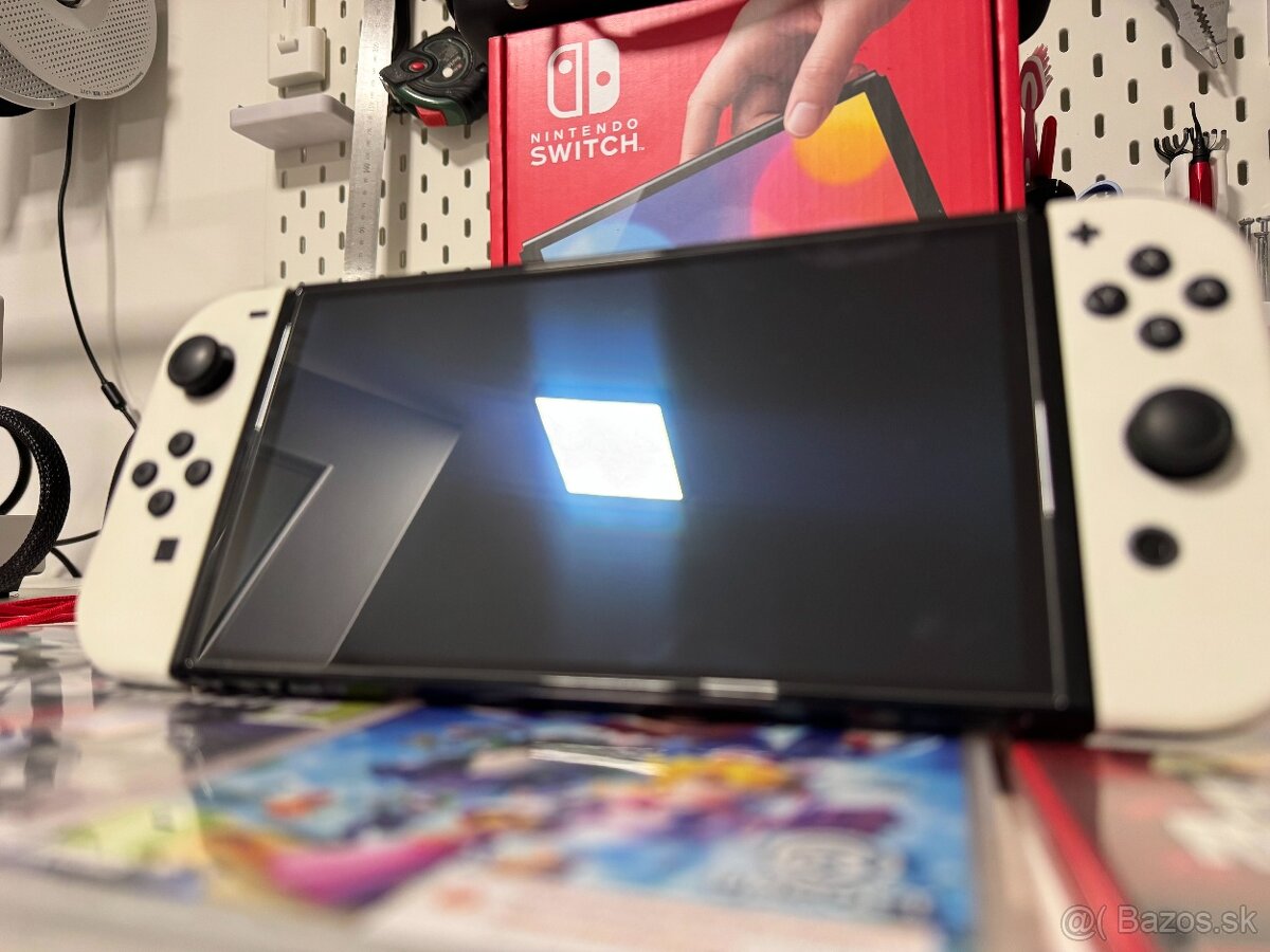 Nintendo Switch Oled + hry - 2
