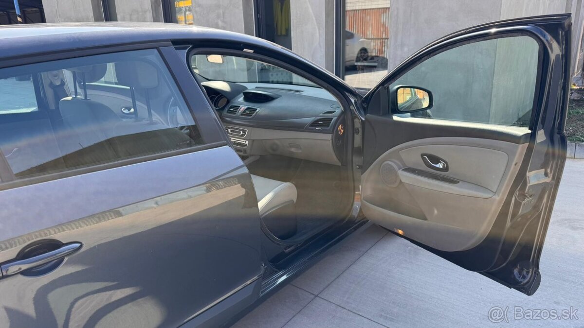 Renault Megane Grandtour - 2