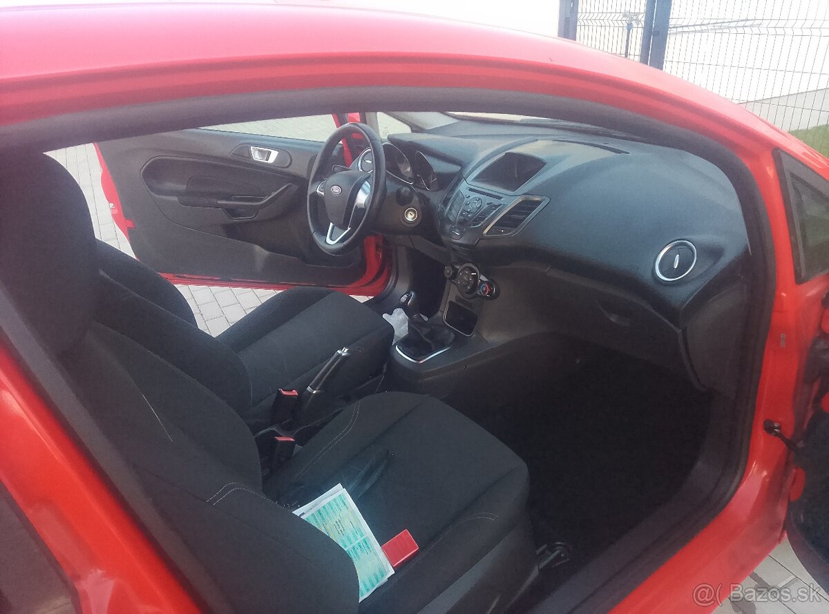 Ford Fiesta 1.25 2015 lift - 2