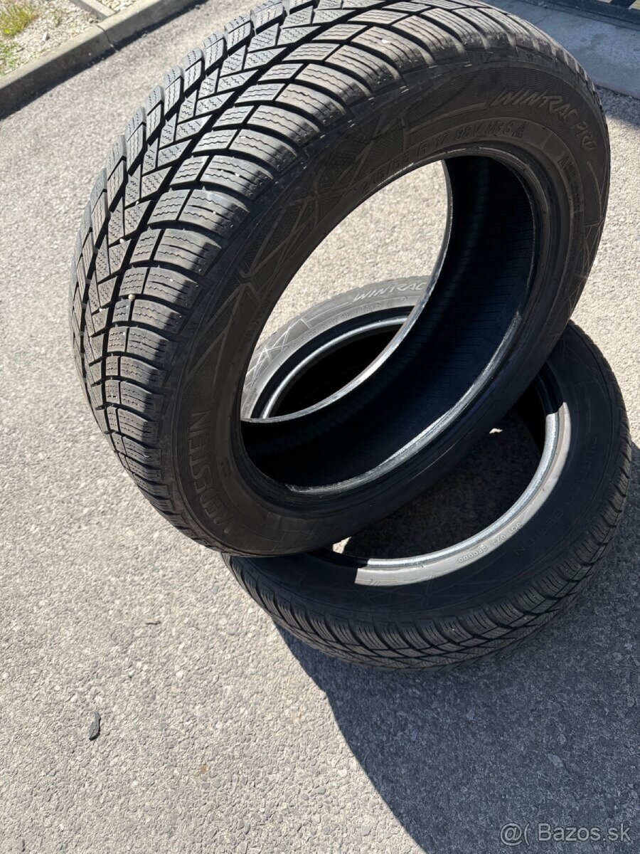 215/55 R17 Vredestein 2 ks - 2