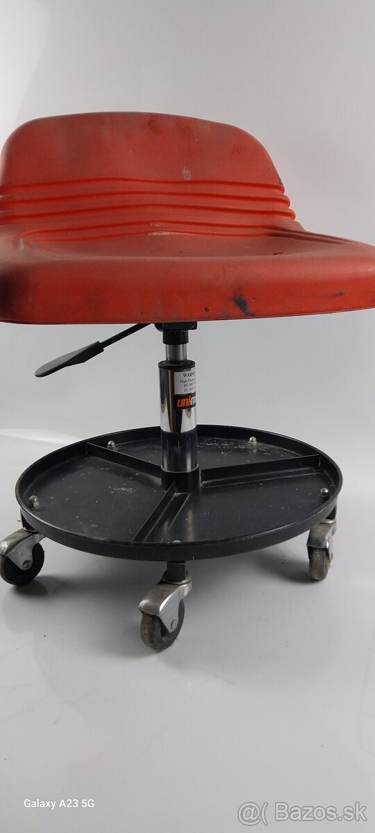 Otočná pracovná stolička - 2