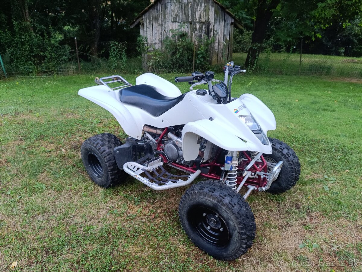 Suzuki LTZ 400