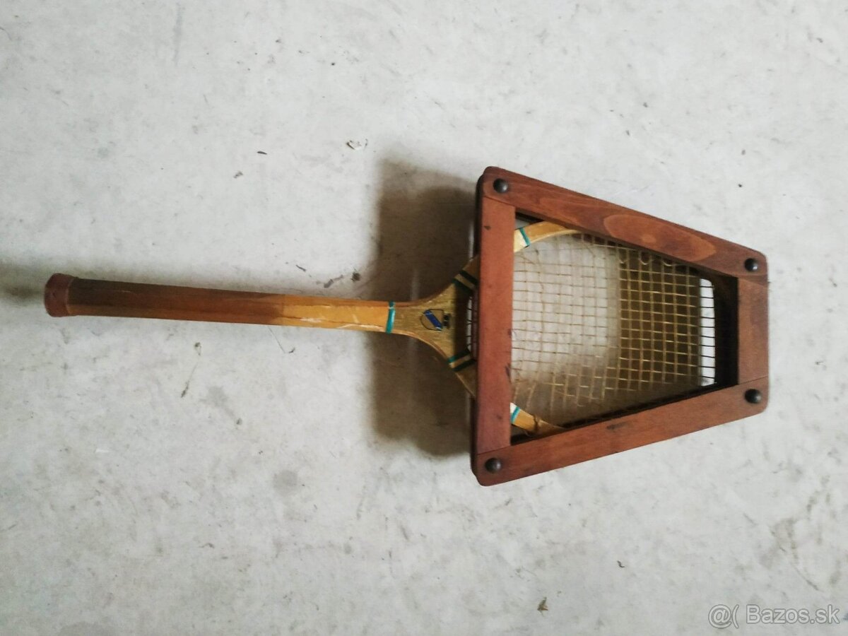 Predám luster, žehličku, raketu a batériu - 2