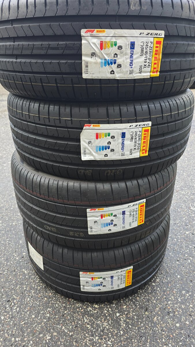 245/45R19 - 2