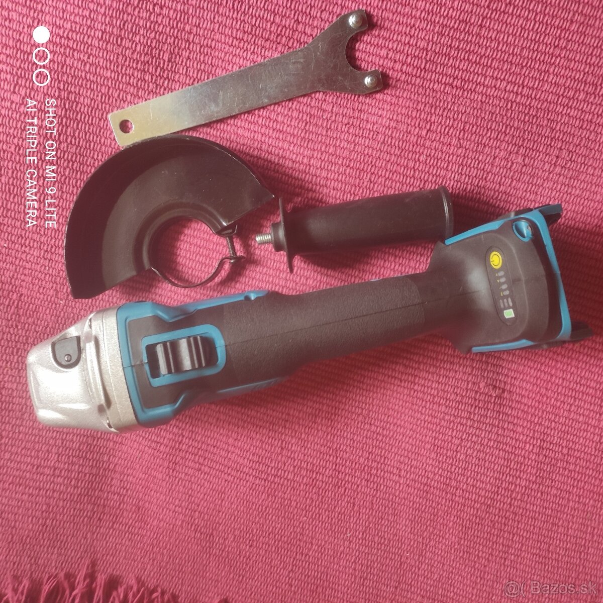 Predám novú 125 mm aku uhlovú brúsku - 2