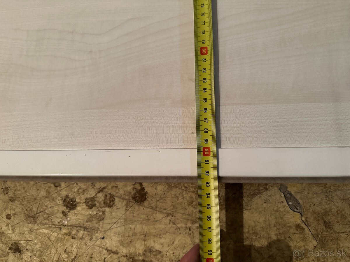 Predam posuvné dvere na vstavanú skriňu. - 2