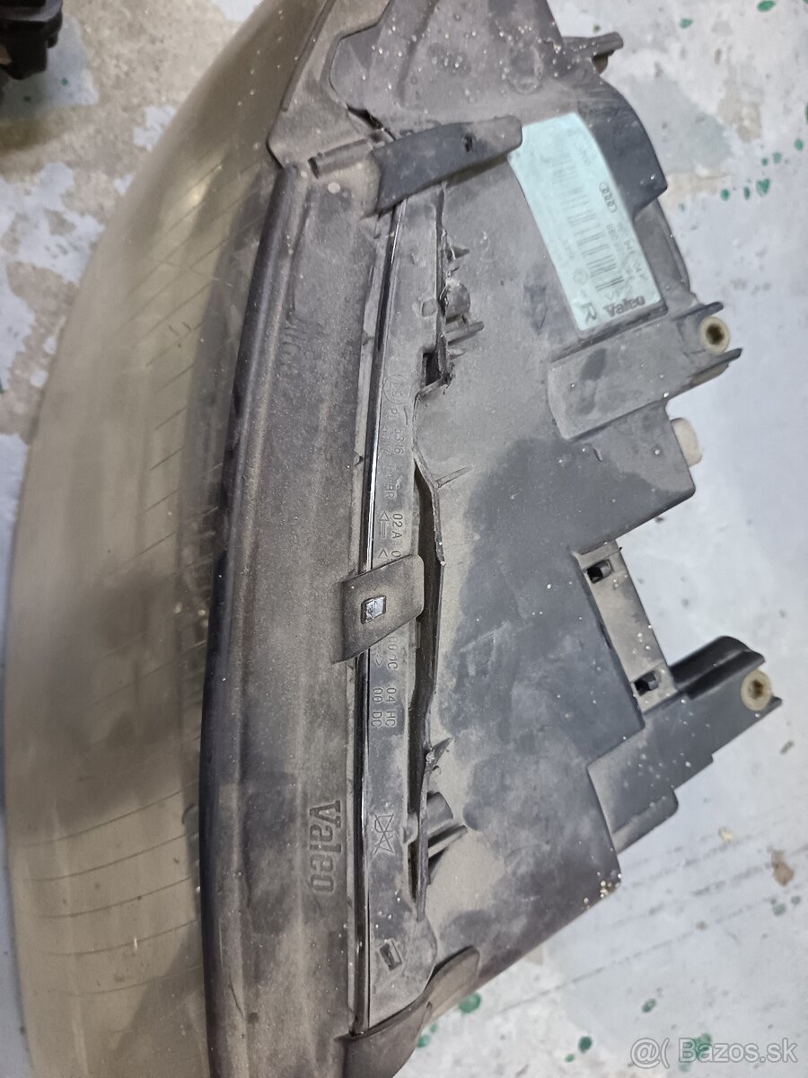 Svetlá Audi A4 b6 - 2