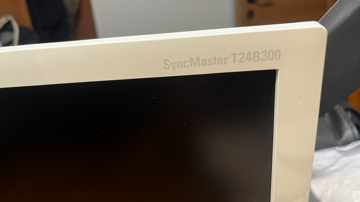 24" monitor LG T24B300 - 2