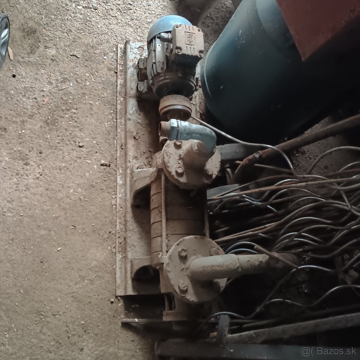 Elektromotor z čerpadlom - 2