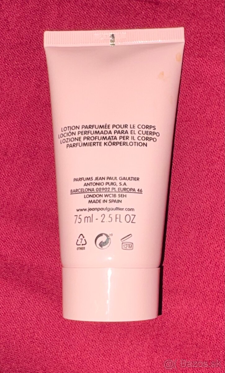 Gaultier Scandal ; Guess Seductive Noir - 2