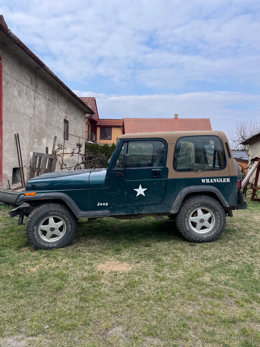 Predám Jeep Wrangler 2,5i - 2