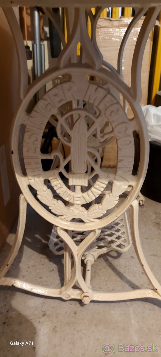 Šijaci stroj SINGER - 2