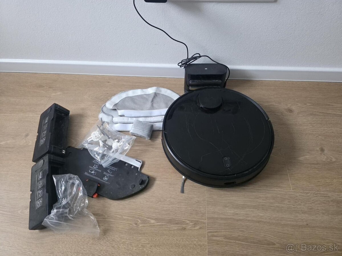 Xiaomi Mi Robot Vacuum Mop Pro Black - 2