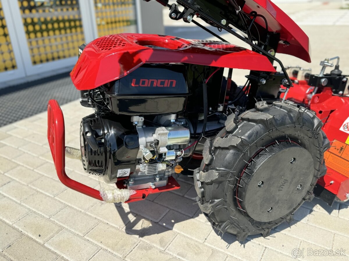 Malotraktor bez príslušenstva - 2