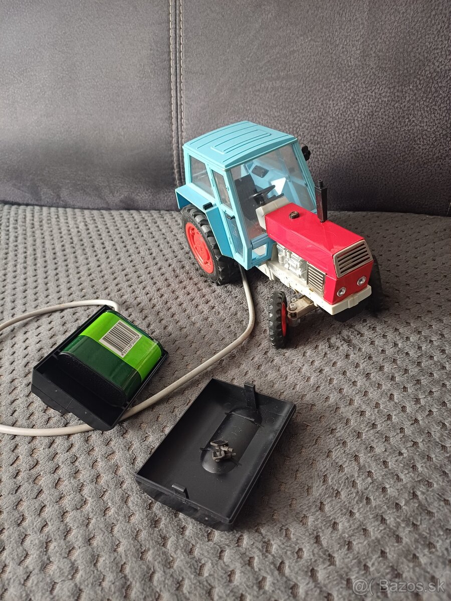 Predám traktor kdn - 2