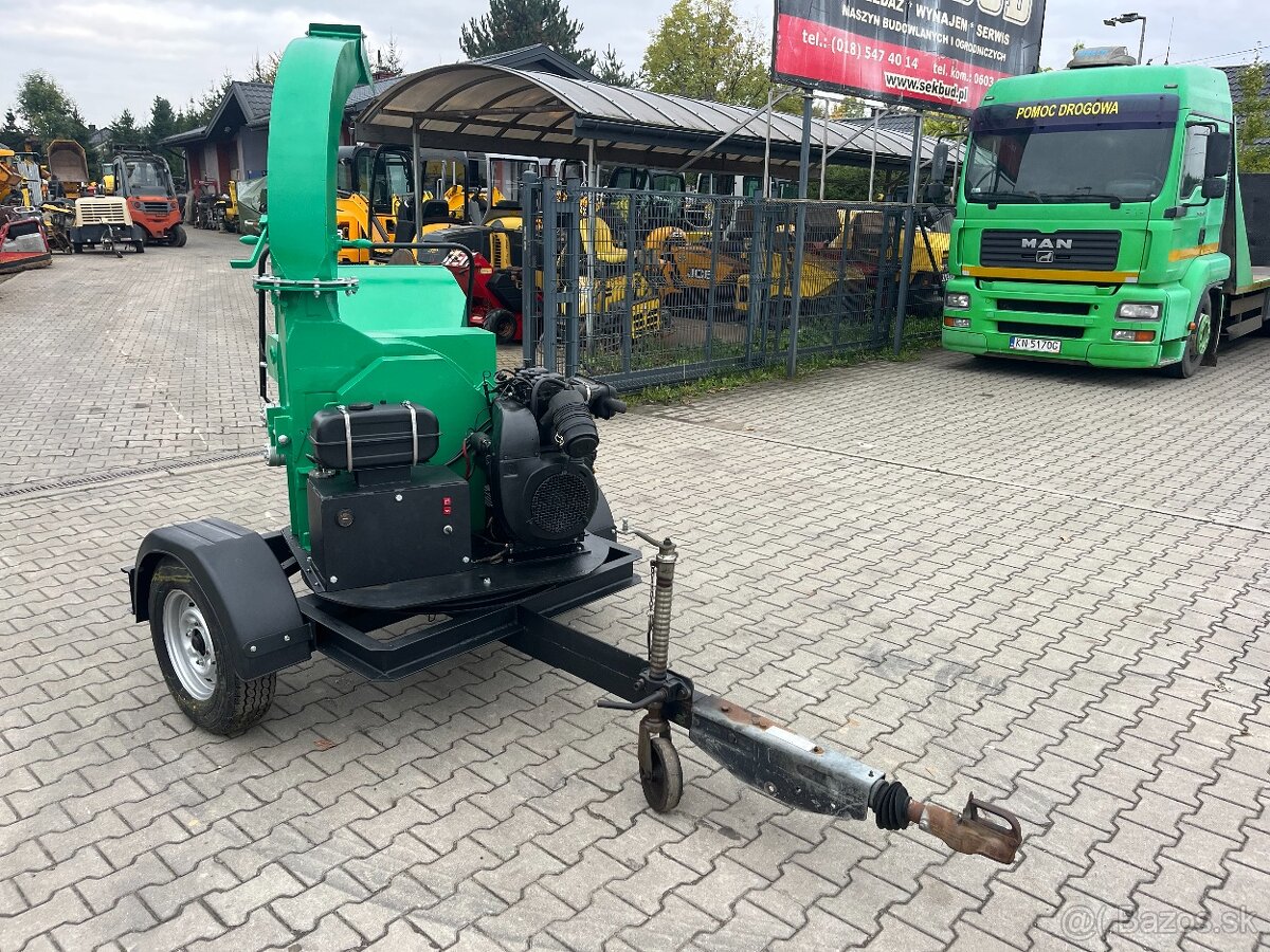 Mobilný sekač dreva so spaľovacím motorom, drvič konárov - 2