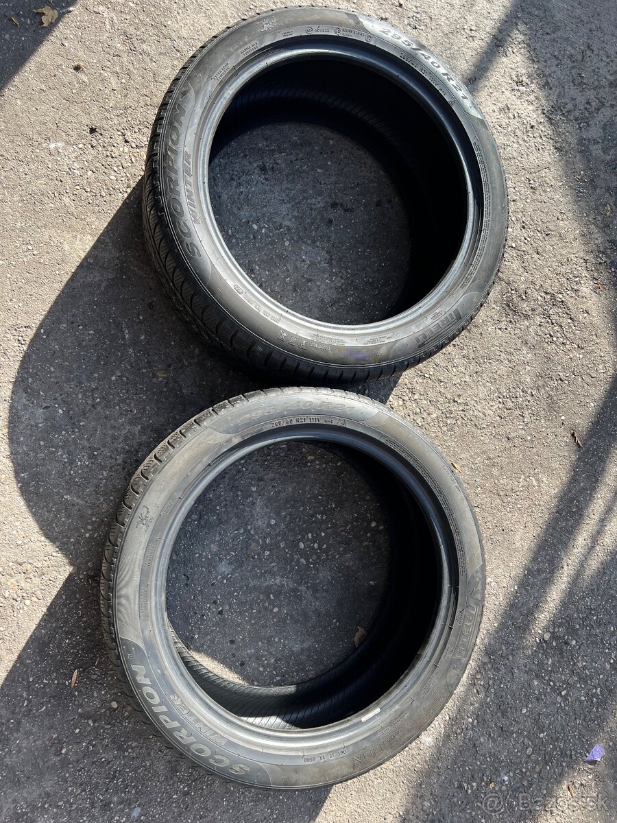 Zimne Pirelli 295/40 R21 - 2