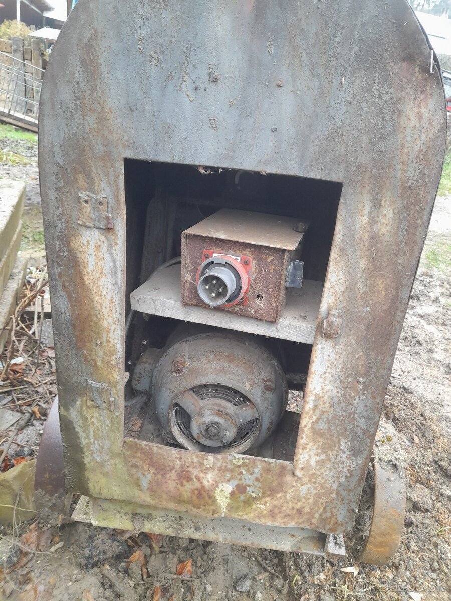 Stavebná miešačka s reverzným chodom - 2