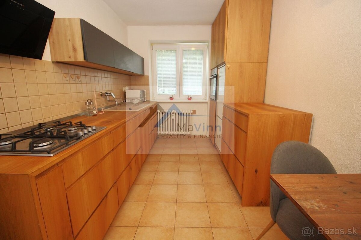 PRENÁJOM 1 izb BYT 50 m3 B.Björnsona Prievidza - 2