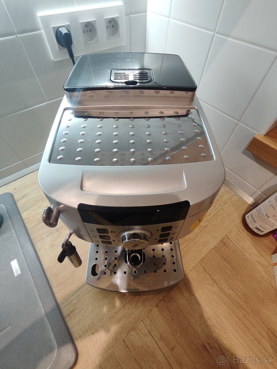 De'Longhi Magnifica S - 2