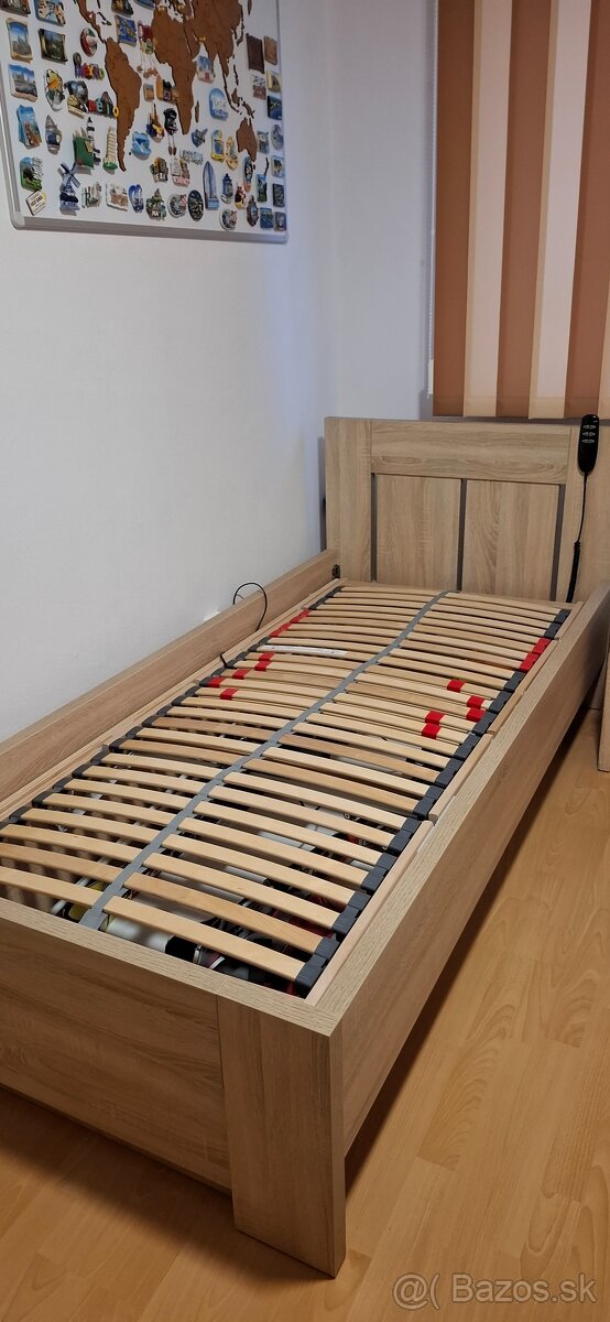 Posteľ s polohovateľným roštom - 2