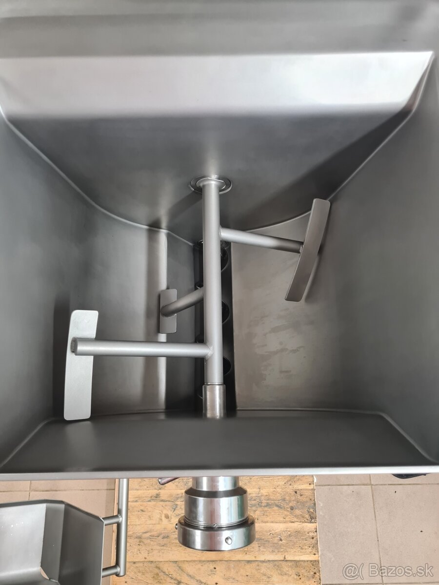 Mlynček s miešačkou - 2