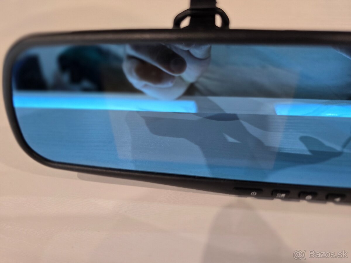 Kamera v zrkadle 20e - 2