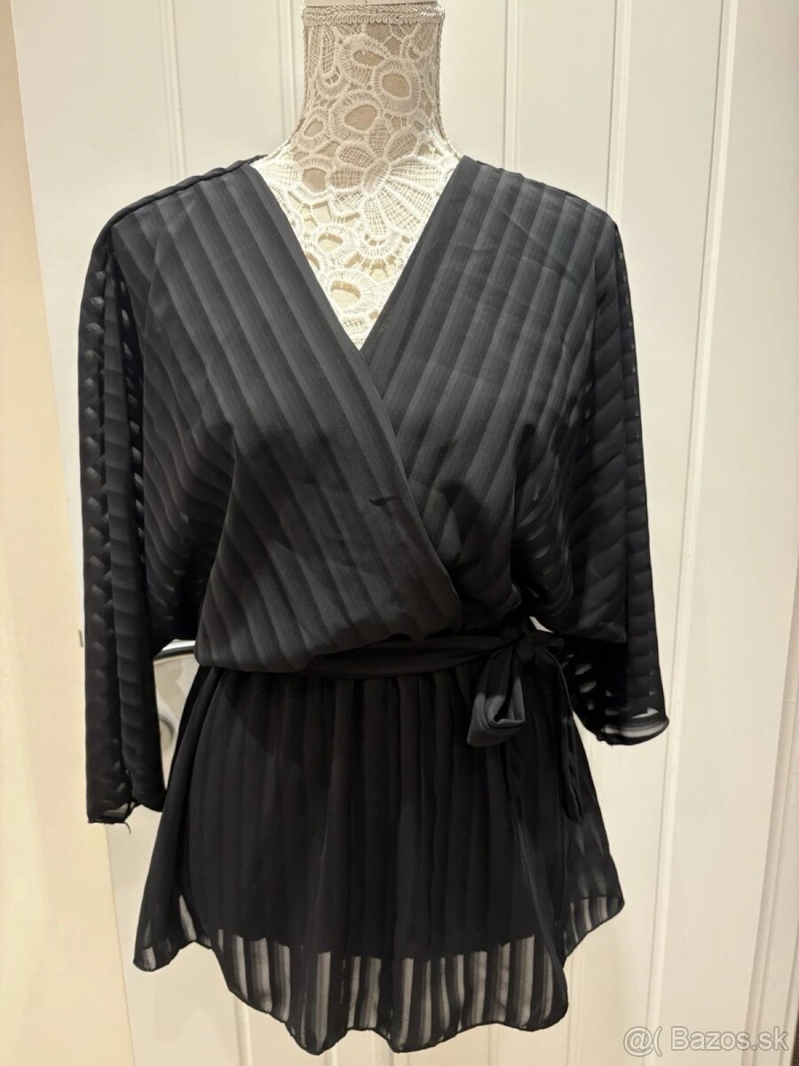 Predĺžená blúzka so zavinovaním. - 2