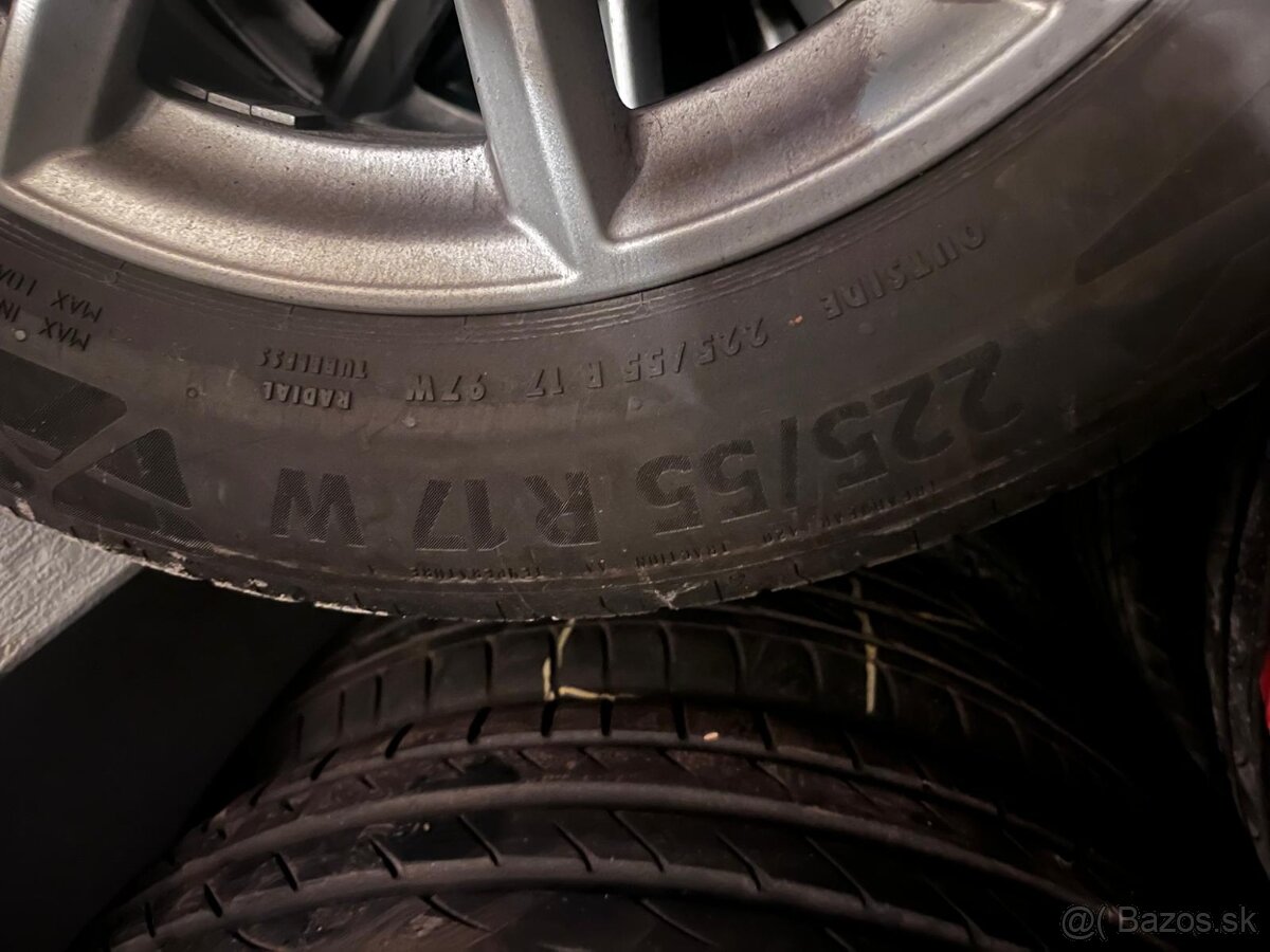 Elektróny 225/55/R17 - 2