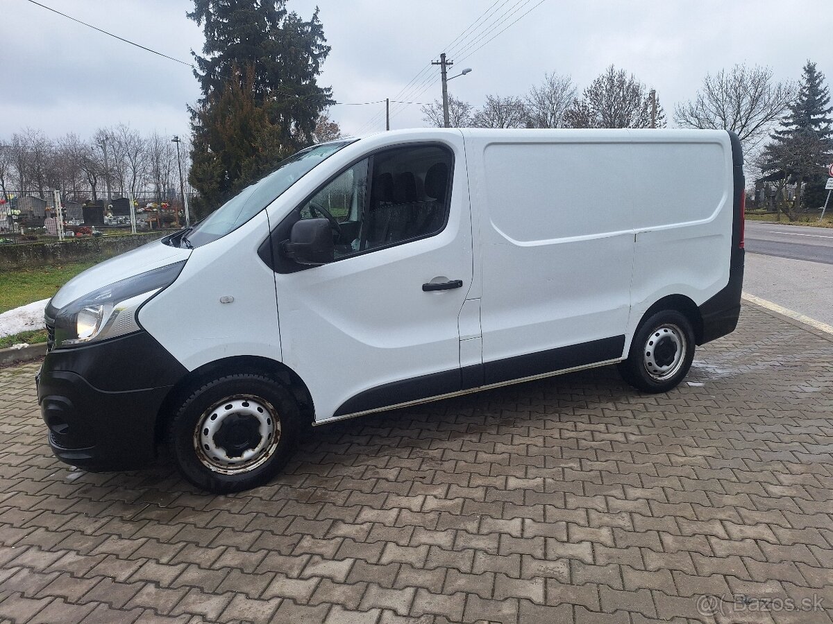 RENAULT TRAFIC 2.0 DCI ROK 2022 MOŽNÝ LEASING - 2