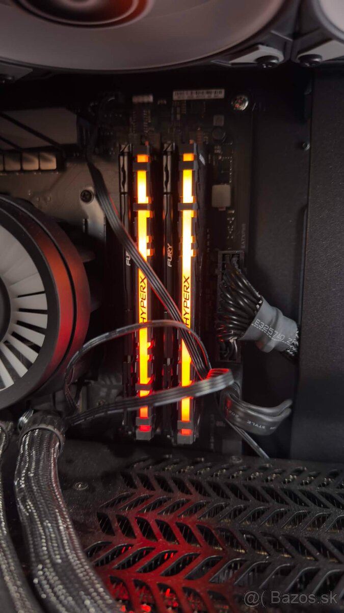 Pamäte HyperX 16 GB KIT 3200 MHz DDR4 CL16 Predator RGB - 2