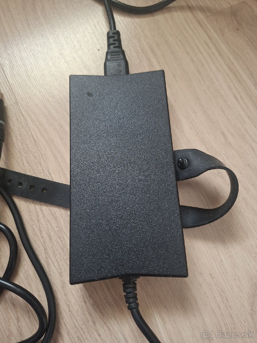 Nabíjačka dell 130w - 2