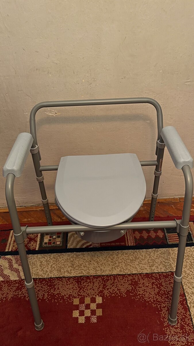Toaletná stolička pre seniorov / invalidov - 2