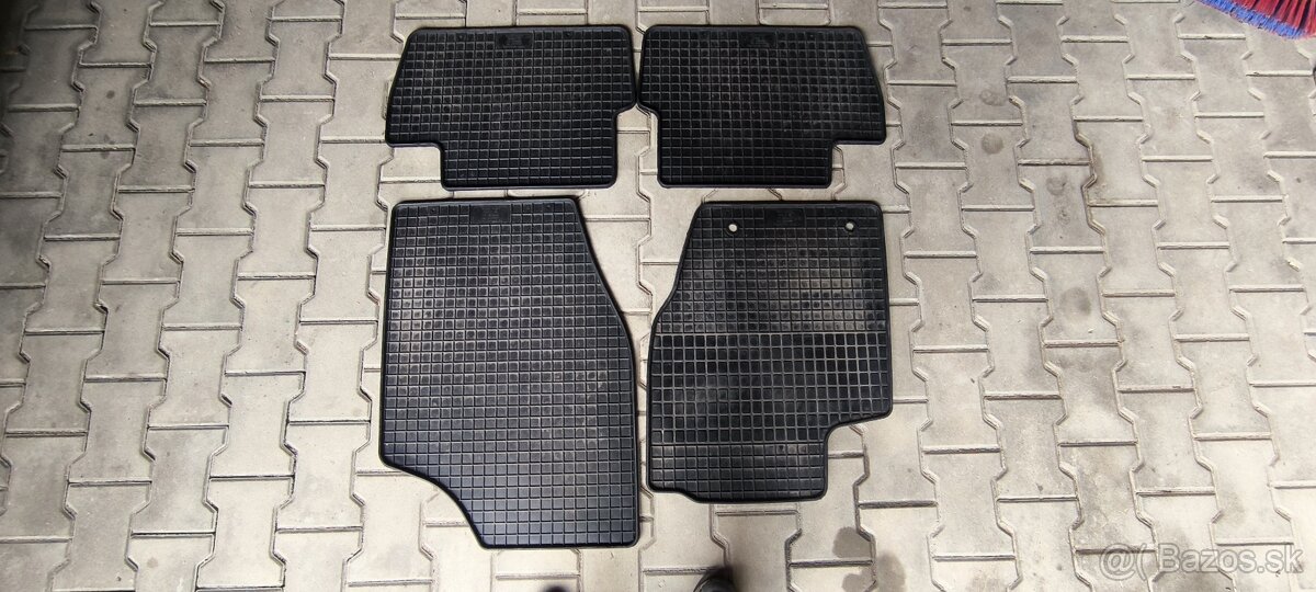 Gumové rohože Peugeot 307 - 2