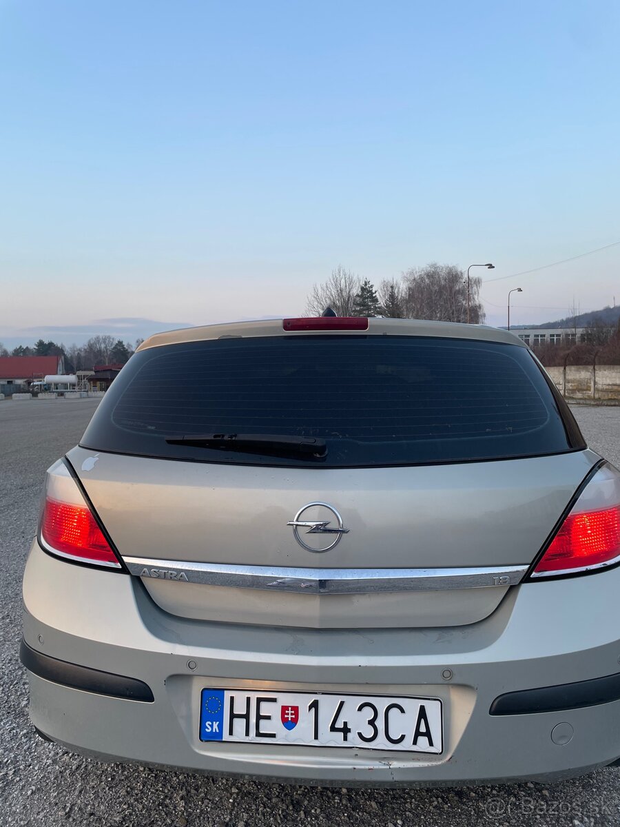 Opel astra H - 2