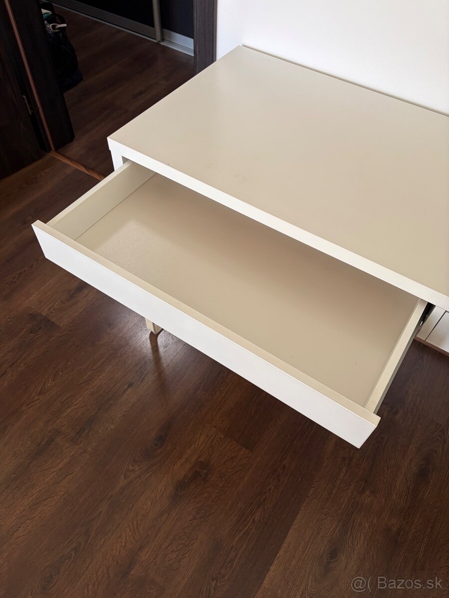 Písací stolík Ikea - 2