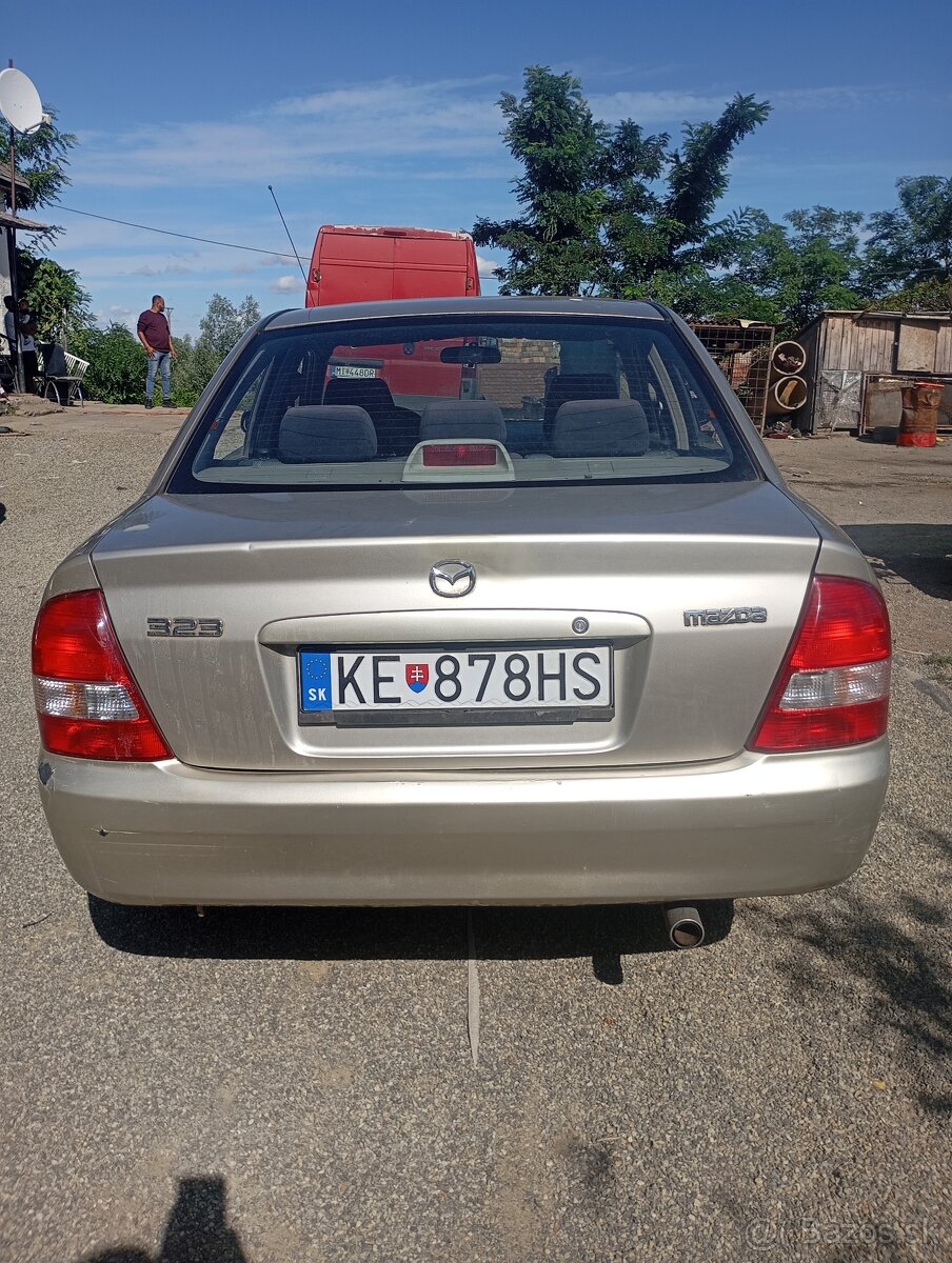 Madza 323 - 2