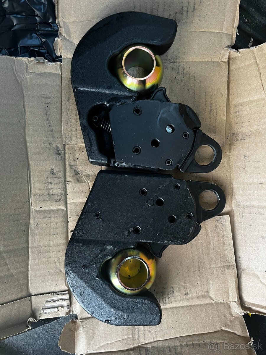 Hak spodných ramien kat 2 CBM - 2