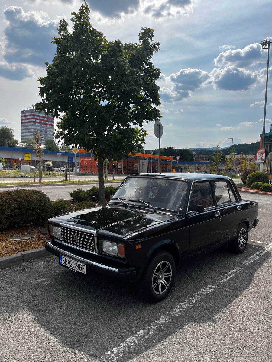 Lada 2107 - 2